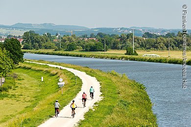 Main-Donau-Kanal bei Hirschaid (Fränkische Schweiz)