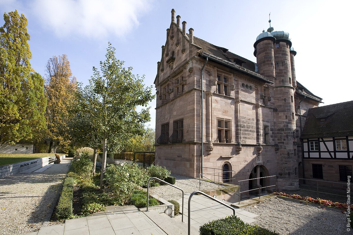 Nuernberg, 23. Oktober 2008: Ansicht des Tucherschlosses vom Garten her. (Foto: Birgit Fuder/Stadt Nuernberg)