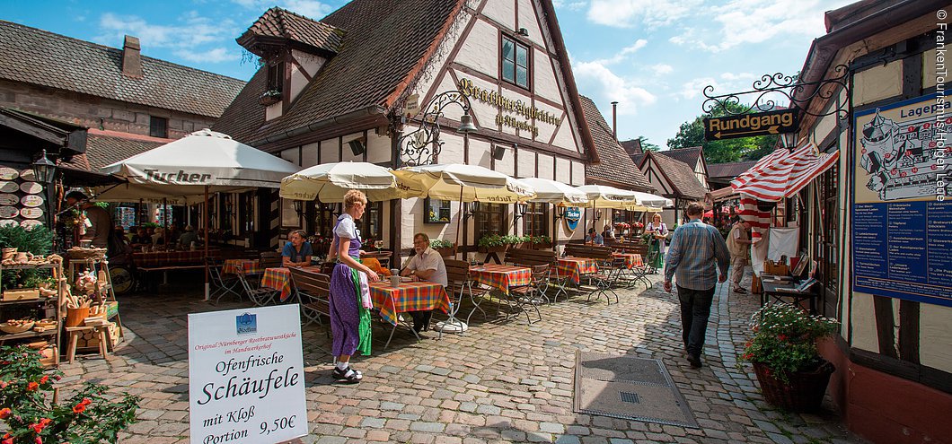 Bratwurstglöcklein im Handwerkerhof (Nürnberg, Städteregion Nürnberg)