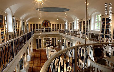 "Vogelsaal" im Naturkundemuseum (Bamberg, Steigerwald)