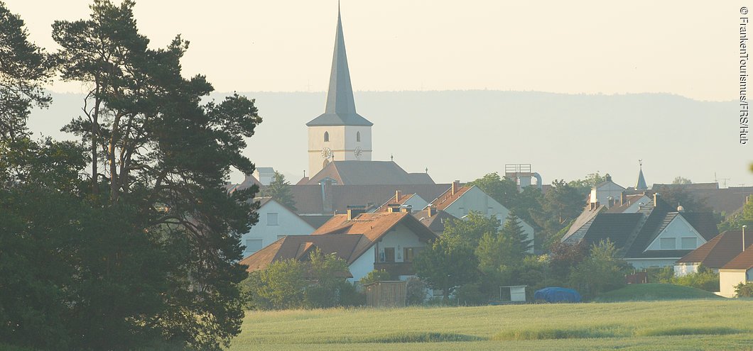 Hirschaid mit Kirche St. Vitus