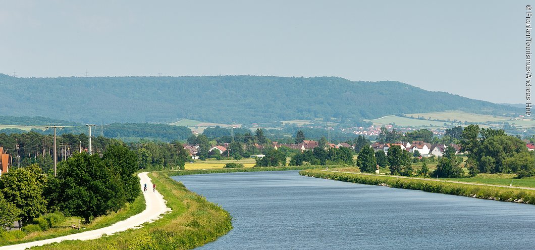 Main-Donau-Kanal (bei Hirschauid, Fränkische Schweiz)