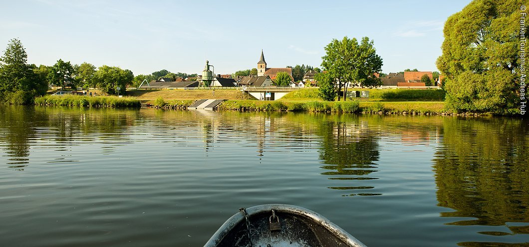 Bischberger Fischer im Schelch auf der Regnitz